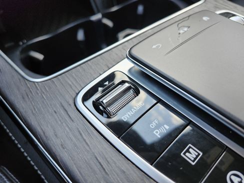 Used 2020 Mercedes-Benz GLC 300 4MATIC image 11