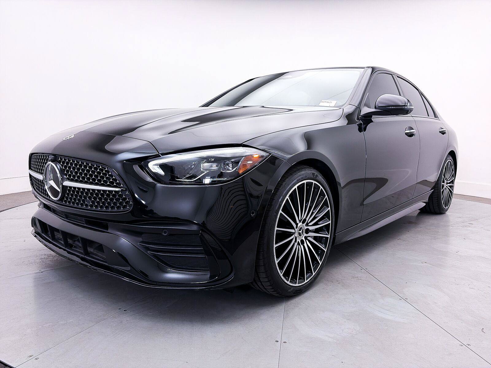 Used 2023 Mercedes-Benz C 300 Sedan image 12