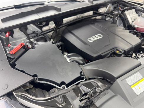 Used 2022 Audi Q5 2.0T Premium w/ Convenience Package image 78