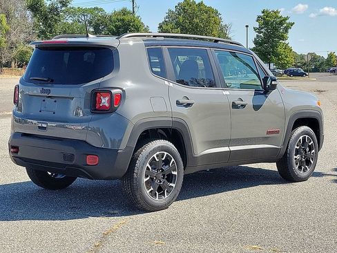 New 2023 Jeep Renegade Trailhawk w/ Sun/Sound Group image 8