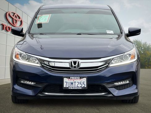 Used 2017 Honda Accord Sport image 8