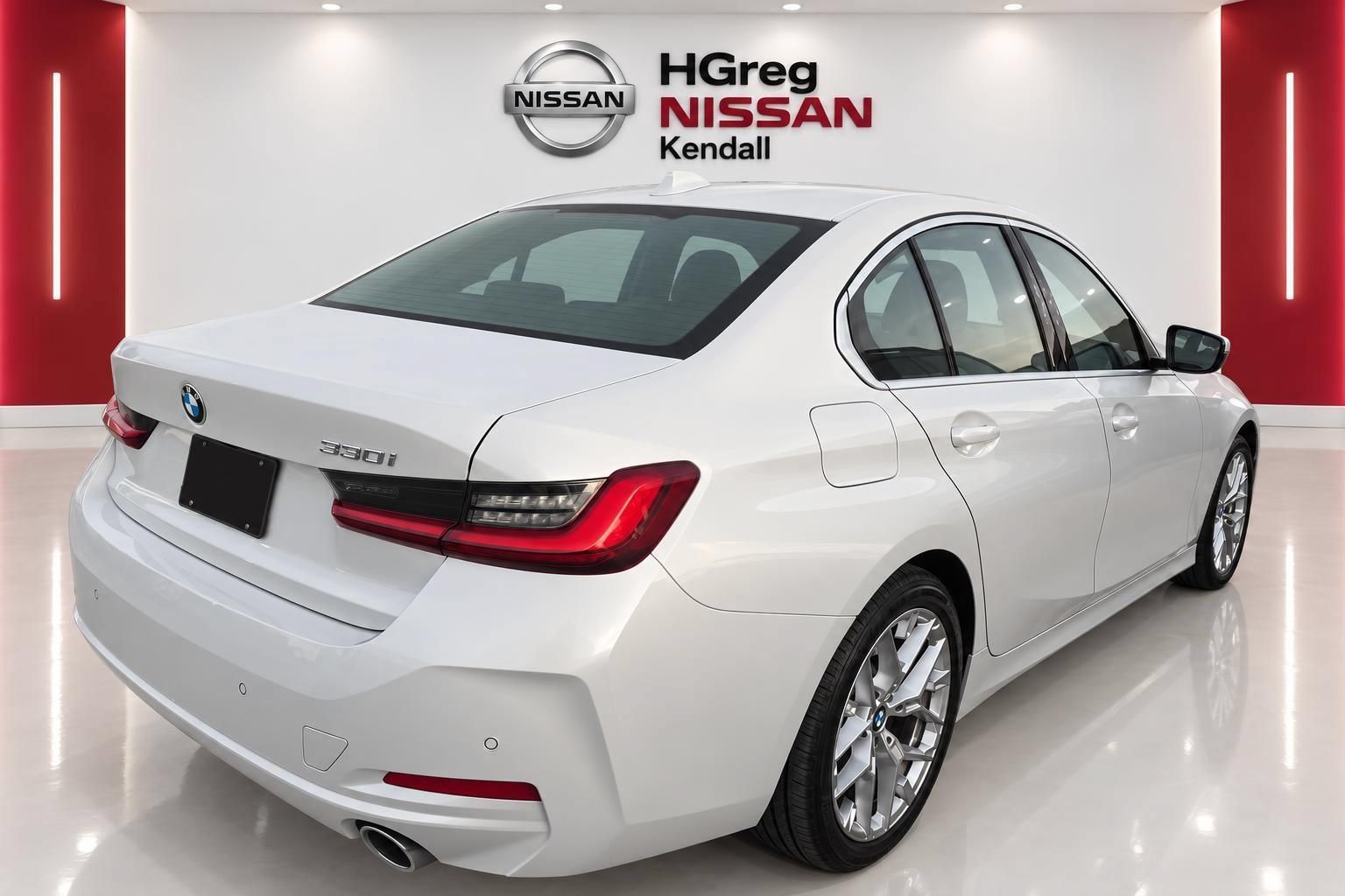 Used 2026 BMW 330i Sedan RWD image 4