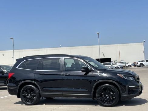 Used 2021 Honda Pilot Special Edition image 3