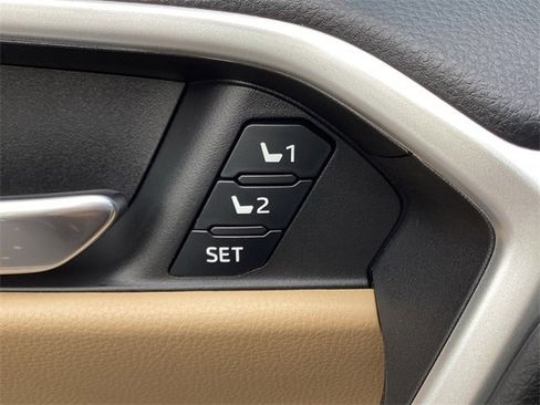 New 2025 Toyota RAV4 XLE Premium image 31