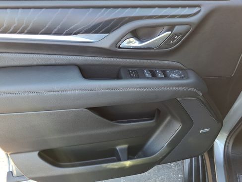 Used 2024 GMC Yukon Denali image 17