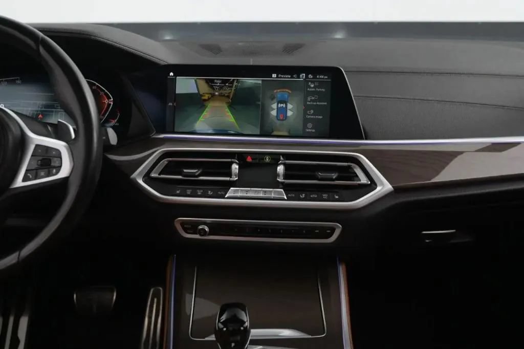 Used 2022 BMW X5 xDrive40i w/ M Sport Package AWD/4WD image 31