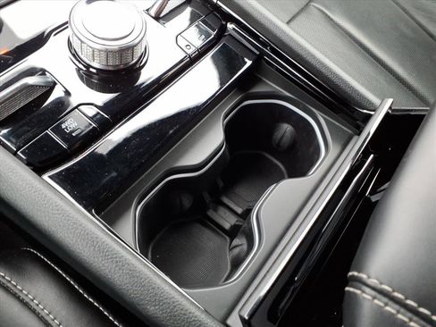 Used 2022 Jeep Grand Cherokee Overland w/ Luxury Tech Group IV image 28