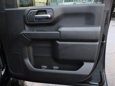 Used 2025 Chevrolet Silverado 2500 Custom w/ Custom Value Package image 19