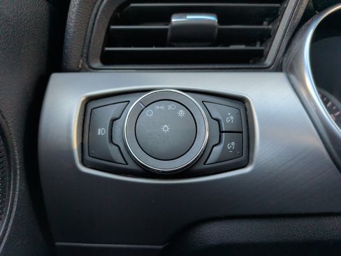 Used 2019 Ford Mustang Premium image 20