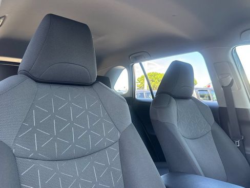 Certified 2025 Toyota RAV4 XLE AWD/4WD image 16