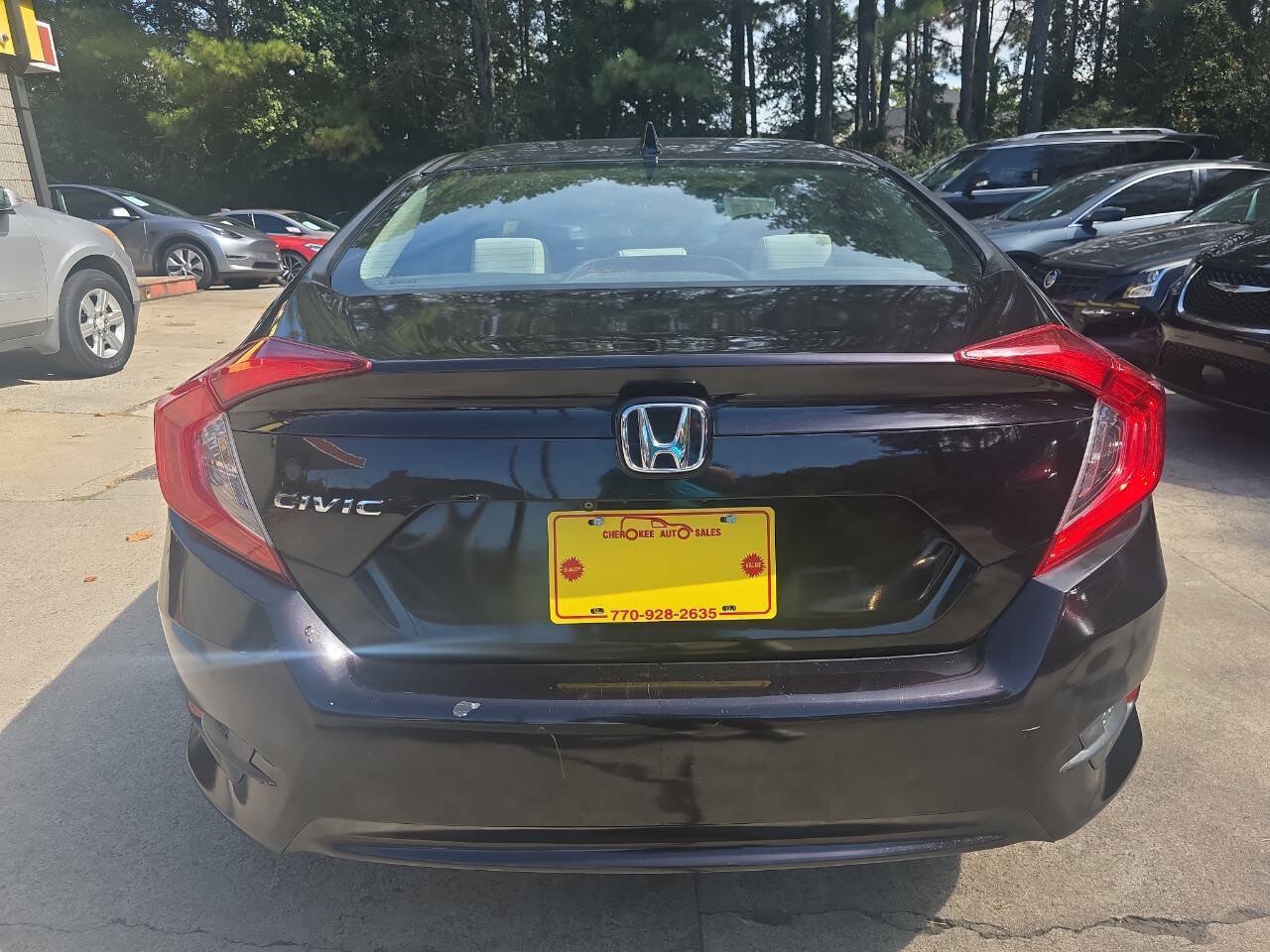 Used 2018 Honda Civic EX image 5