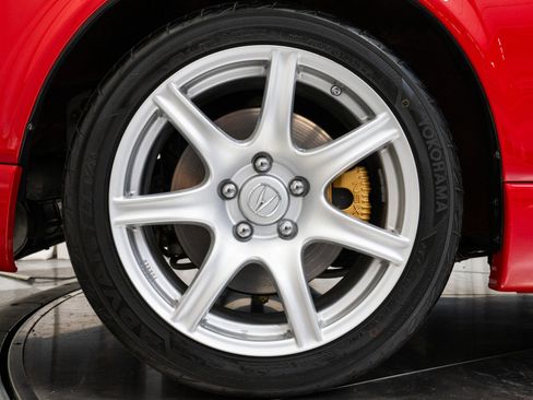 Used 2005 Acura NSX T image 11