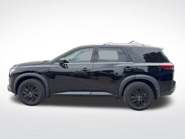 Used 2024 Nissan Pathfinder SL FWD image 3