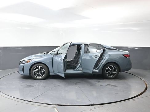 Used 2024 Nissan Sentra SV FWD image 55