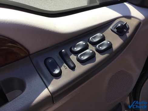 Used 2000 Ford F350 Lariat image 18