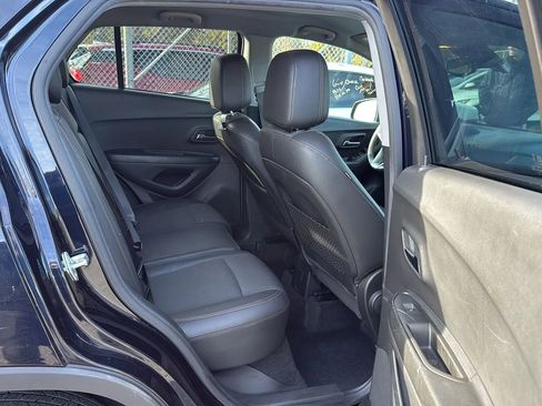 Used 2021 Chevrolet Trax LT w/ Driver Confidence Package image 26