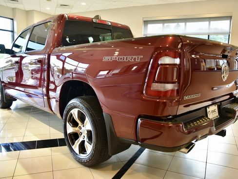 Used 2023 RAM 1500 Laramie AWD/4WD image 4