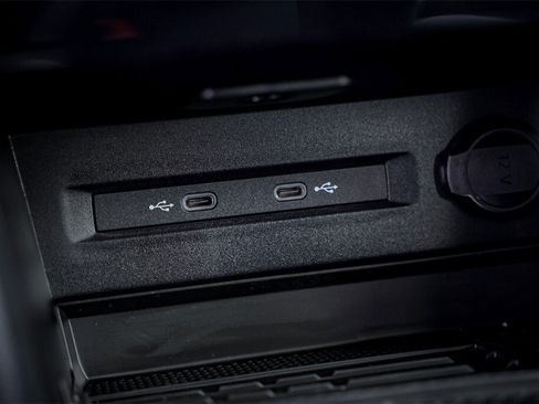 New 2026 Volkswagen Taos SE image 24