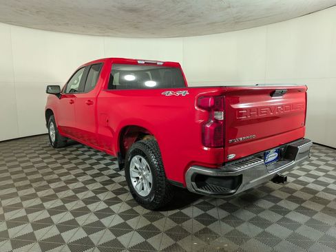 Used 2021 Chevrolet Silverado 1500 LT image 4