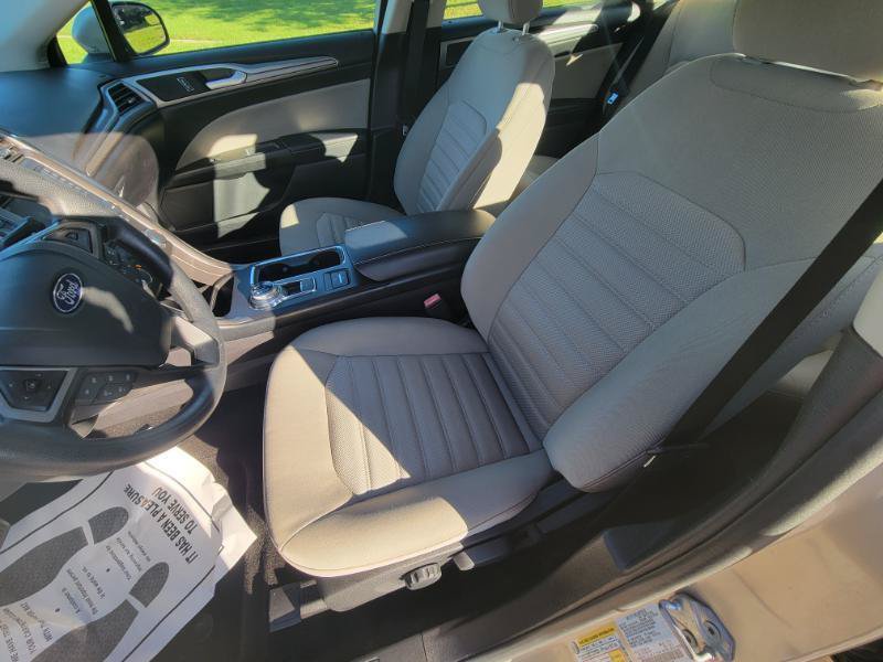 Used 2018 Ford Fusion S FWD image 35