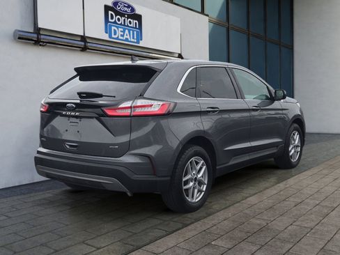 Certified 2024 Ford Edge SEL w/ Convenience Package AWD/4WD image 3