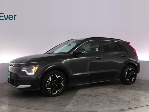 Used 2023 Kia Niro Wave w/ Wave Preserve Package FWD image 18