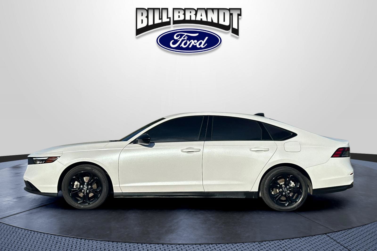 Used 2025 Honda Accord SE image 6