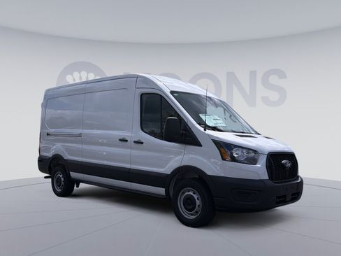 New 2026 Ford Transit 250 148 Medium Roof RWD image 10