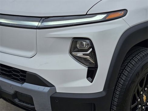 New 2026 Chevrolet Silverado EV LT image 5