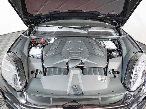 New 2026 Porsche Cayenne image 13