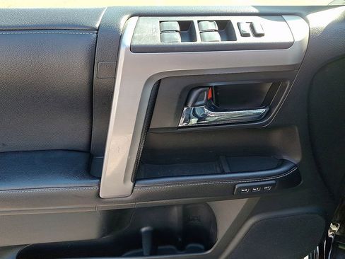 Used 2018 Toyota 4Runner Limited image 10