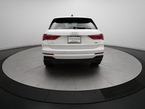 Used 2025 Audi Q3 2.0T Premium w/ Convenience Package image 11