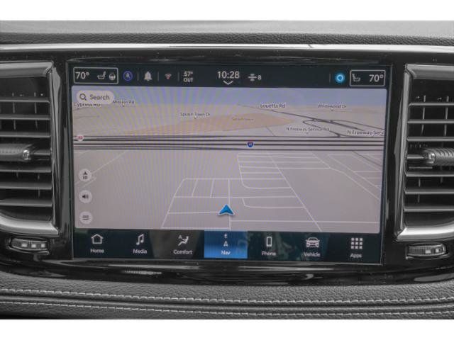 Used 2024 Chrysler Pacifica Limited FWD image 19