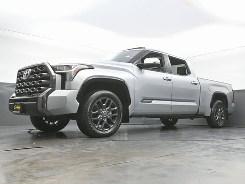 Used 2022 Toyota Tundra Platinum image 54
