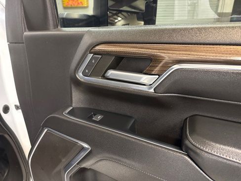 Used 2024 Chevrolet Silverado 2500 LT w/ Convenience Package image 60