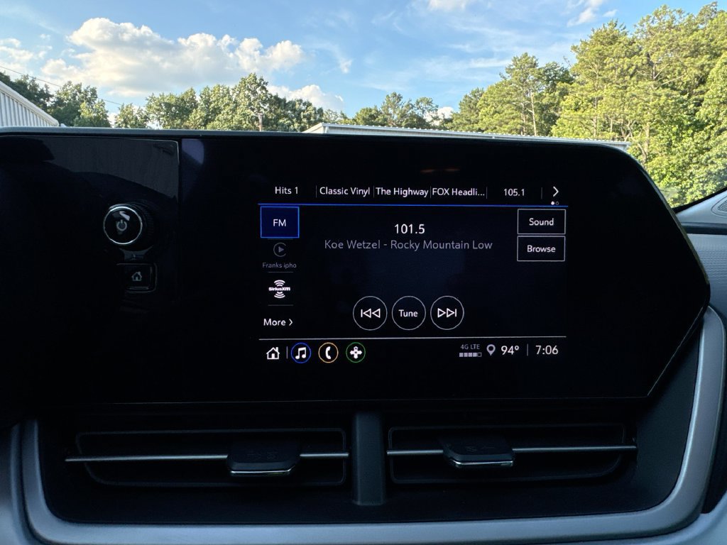 Used 2024 Chevrolet Trax LS FWD image 26