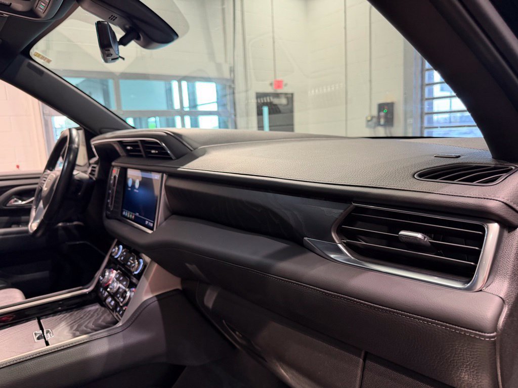 Used 2021 GMC Yukon Denali w/ Denali Premium Package AWD/4WD image 51