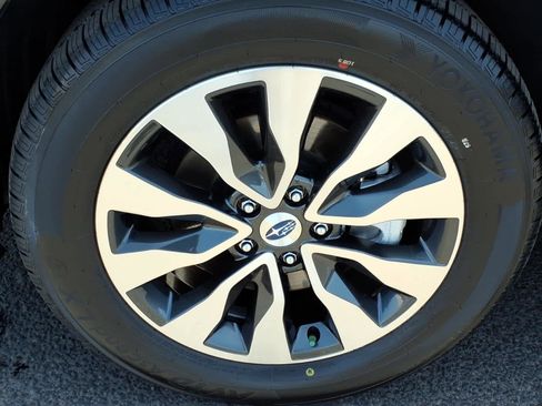 Certified 2023 Subaru Outback Touring AWD/4WD image 12