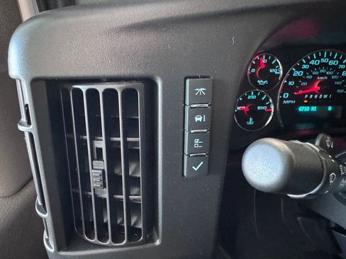 Used 2024 Chevrolet Express 3500 LS image 20