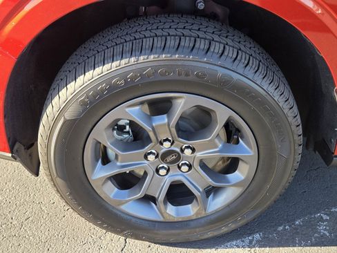 Certified 2024 Ford Maverick XLT image 9