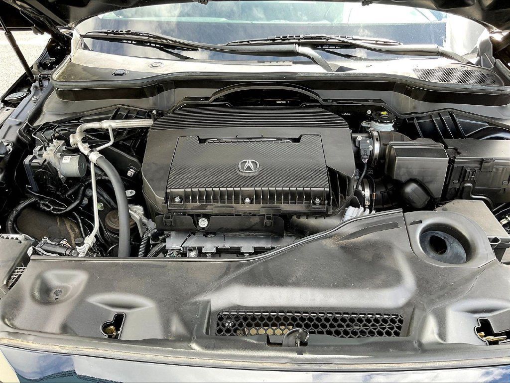 Used 2023 Acura MDX w/ Technology Package AWD/4WD image 32