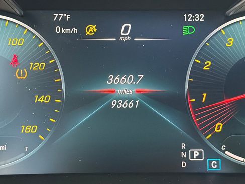 Used 2021 Mercedes-Benz C 300 Sedan image 35