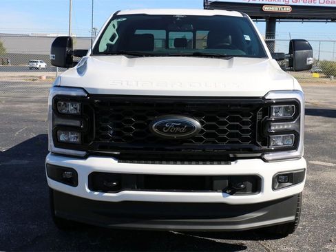 New 2026 Ford F250 Lariat w/ Black Appearance Package image 3