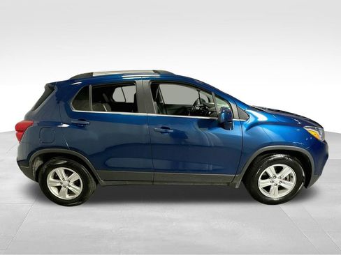 Used 2019 Chevrolet Trax LT FWD image 10