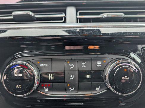 Used 2024 Chevrolet Trax RS w/ Driver Confidence Package image 16