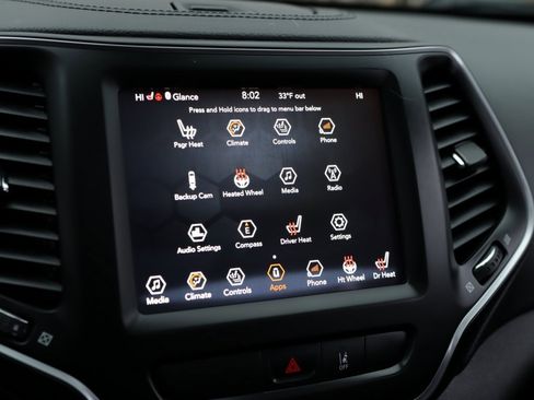 Used 2022 Jeep Cherokee Latitude Lux w/ Sun & Sound Group image 16