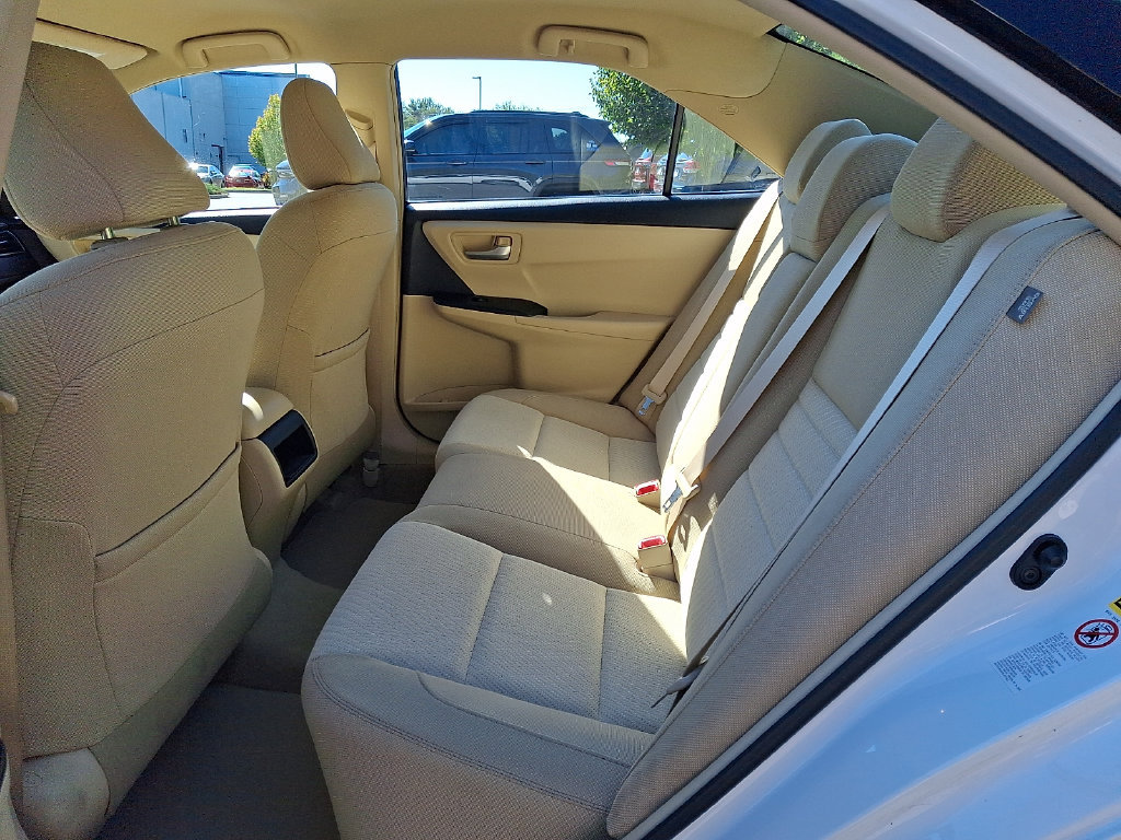 Used 2017 Toyota Camry LE FWD image 10