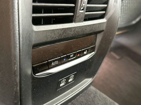 Used 2023 BMW i4 eDrive35 w/ Premium Package RWD image 28