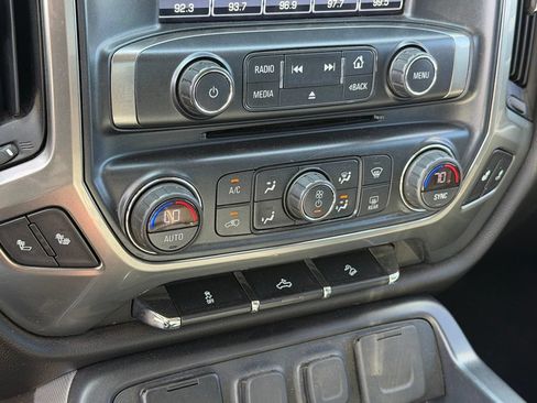 Used 2018 Chevrolet Silverado 1500 LT w/ All Star Edition AWD/4WD image 18