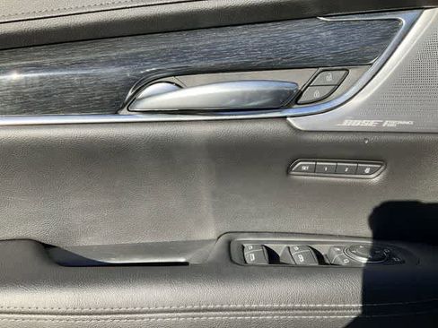 Used 2023 Cadillac XT5 Premium Luxury image 13